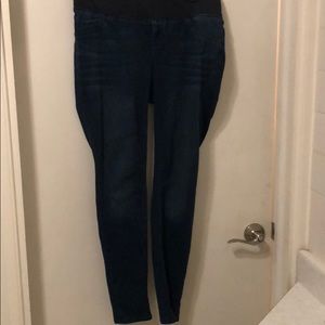 Maternity jeggings